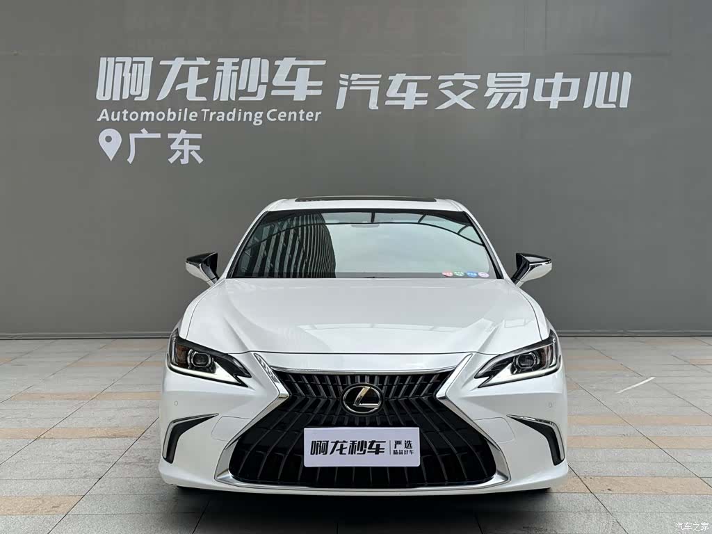 Lexus ES, 2024 2