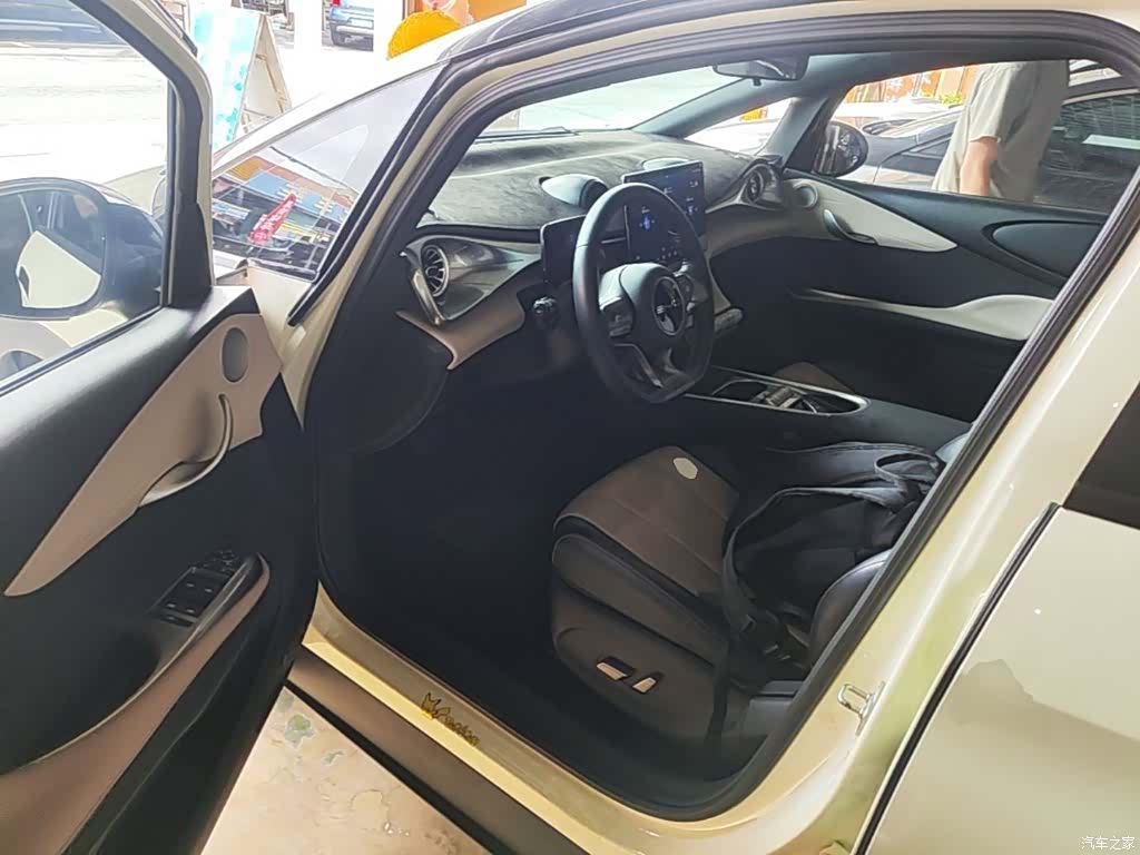 BYD Dolphin, 2023 16