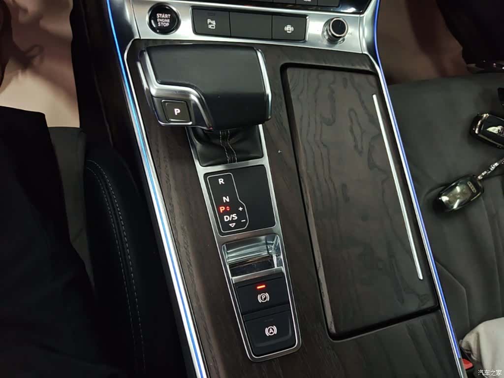 Audi A6L, 2022 14