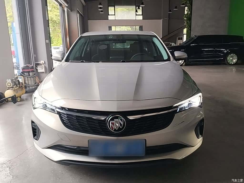 Buick Verano, 2023 3