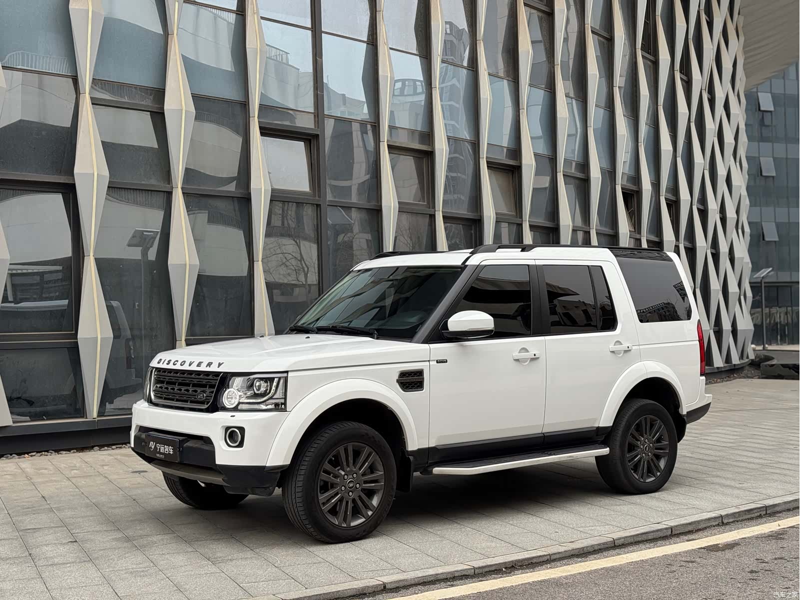 Land Rover Discovery, 2016 1