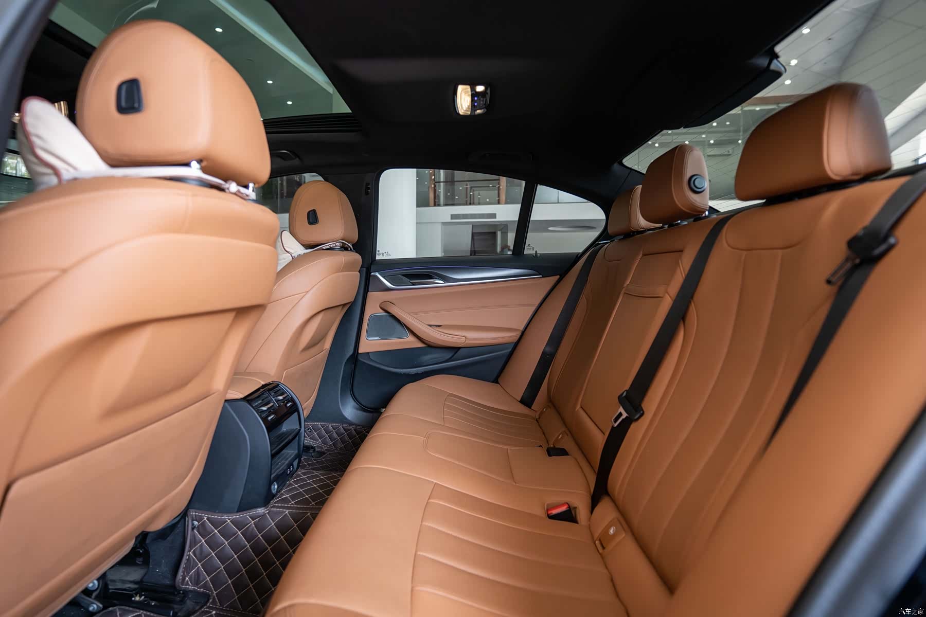 BMW 5 Series, 2021 9