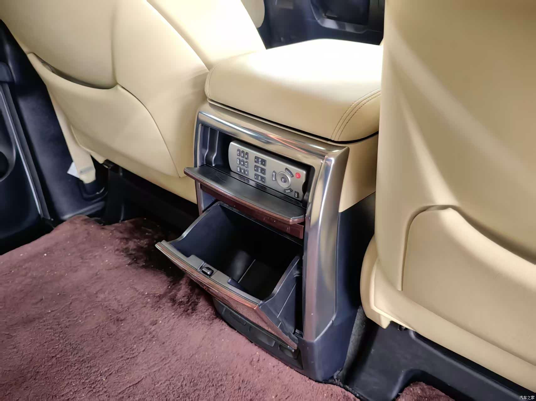 Toyota Alphard, 2018 14