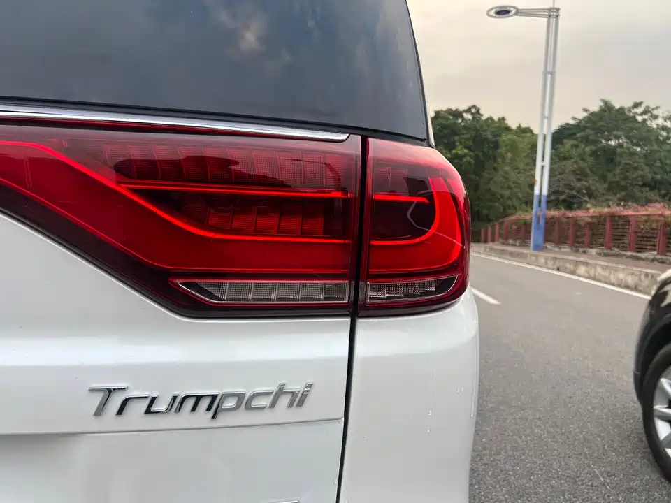 Trumpchi Trumpchi M8