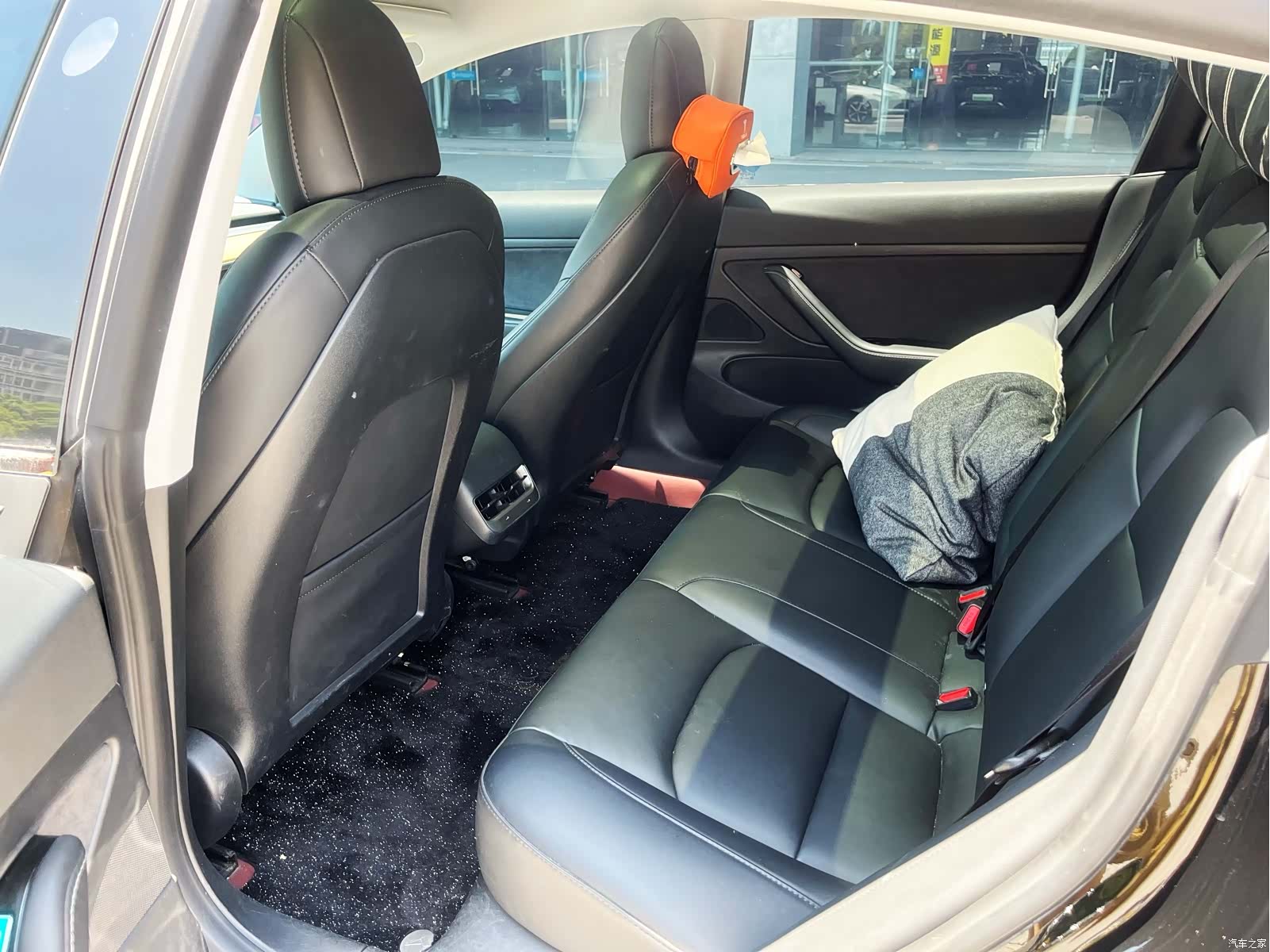 Tesla Model 3, 2020 14