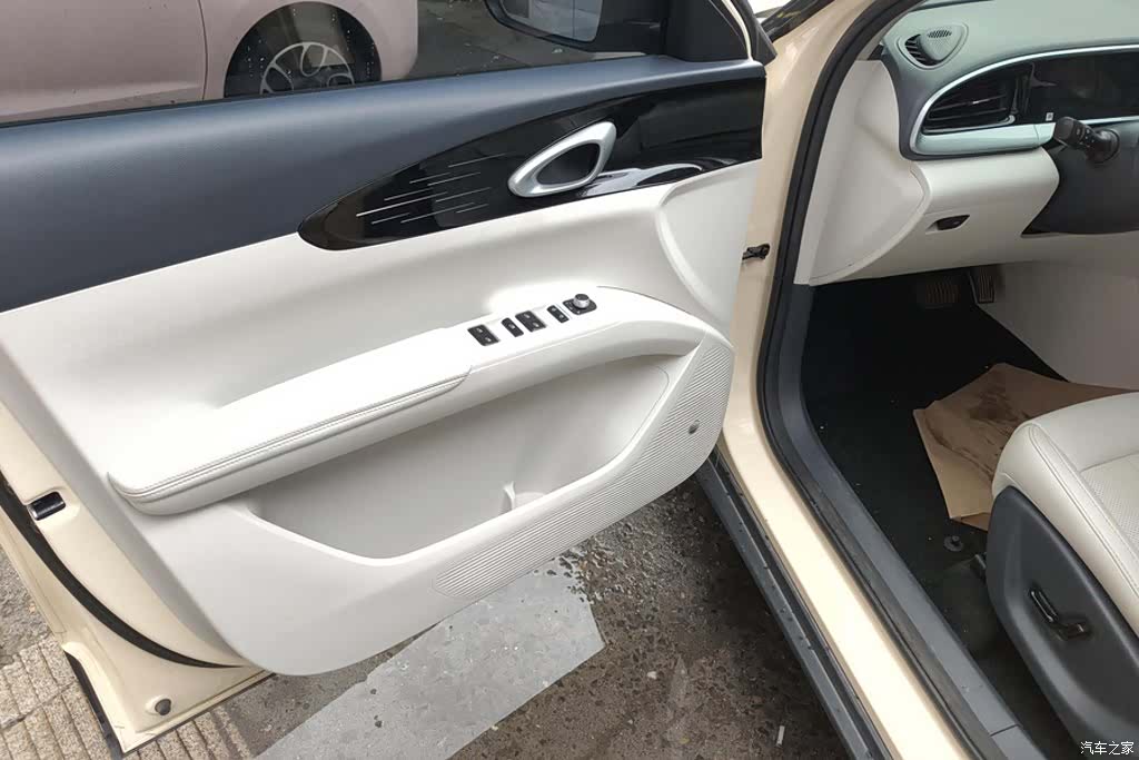 Geely Xingyuan, 2025 7