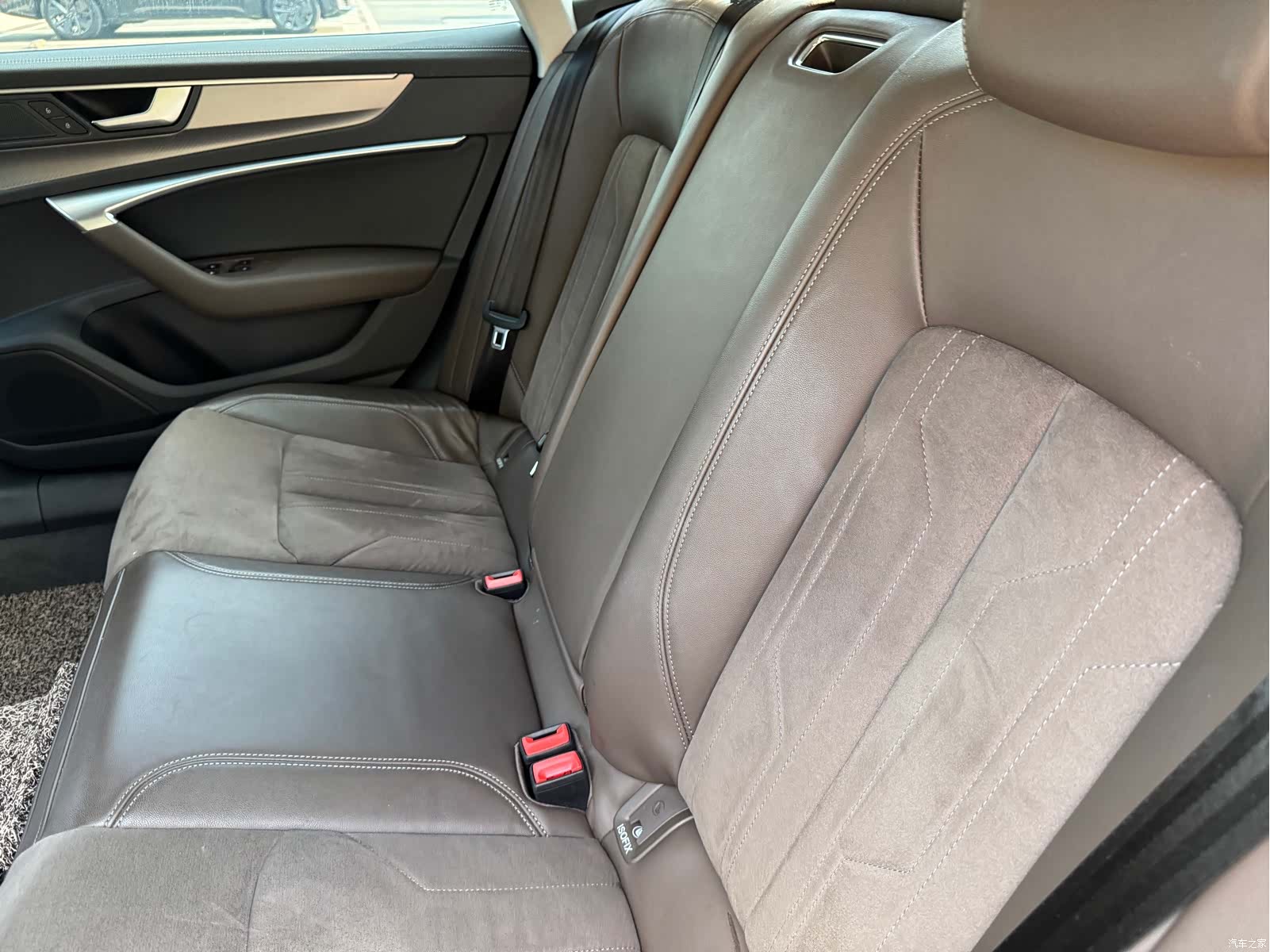 Audi A7L, 2023 10