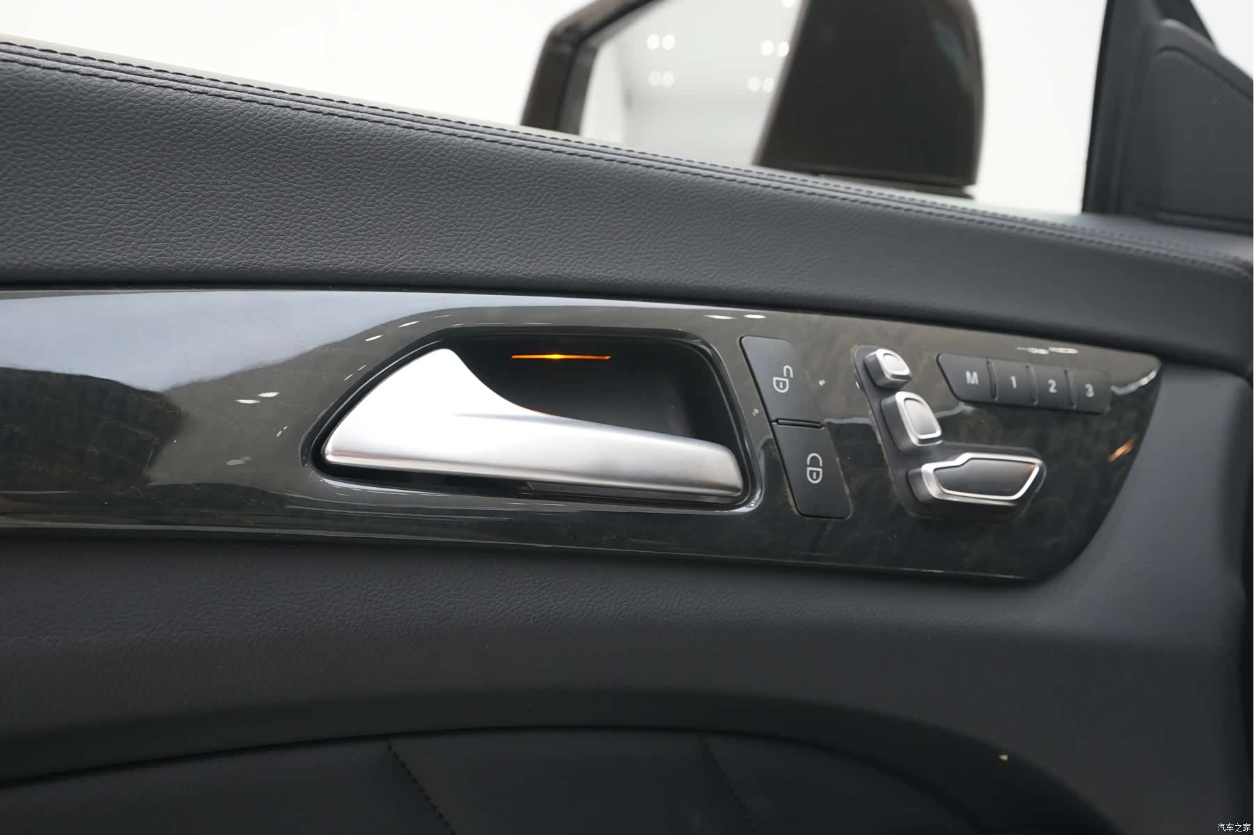 Mercedes-Benz CLS, 2015 12