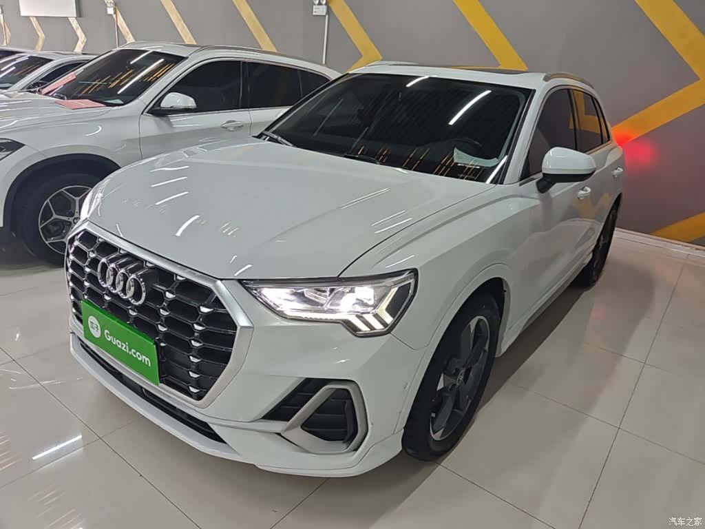 Audi Q3, 2022 1