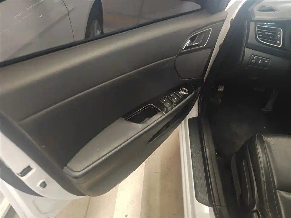 Hyundai Name picture