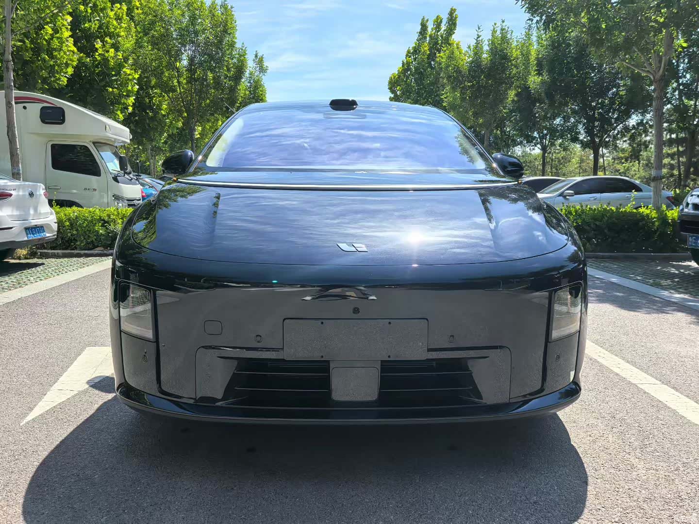 Li Auto i8, 2025 2