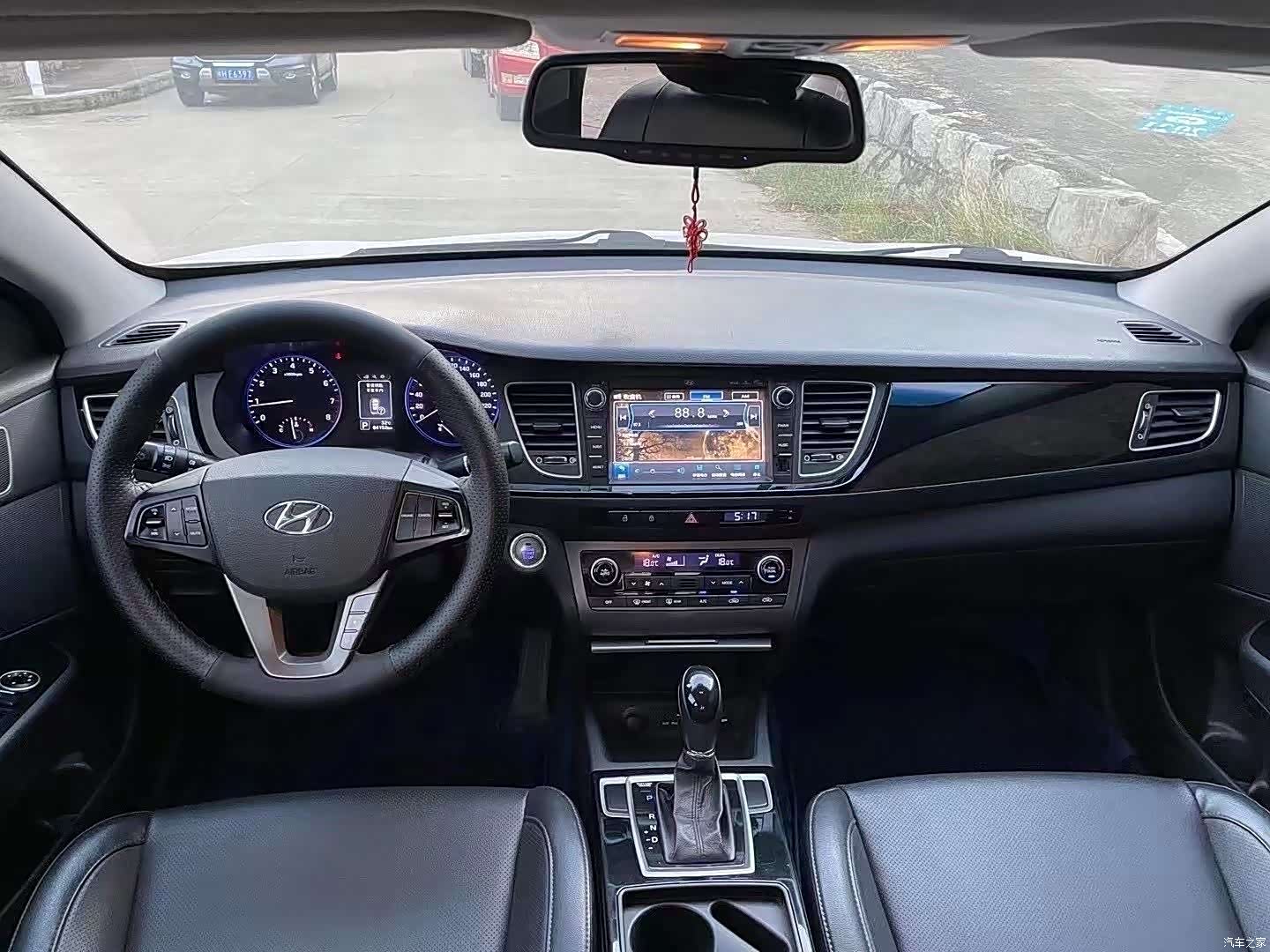 Hyundai GLS, 2015 6