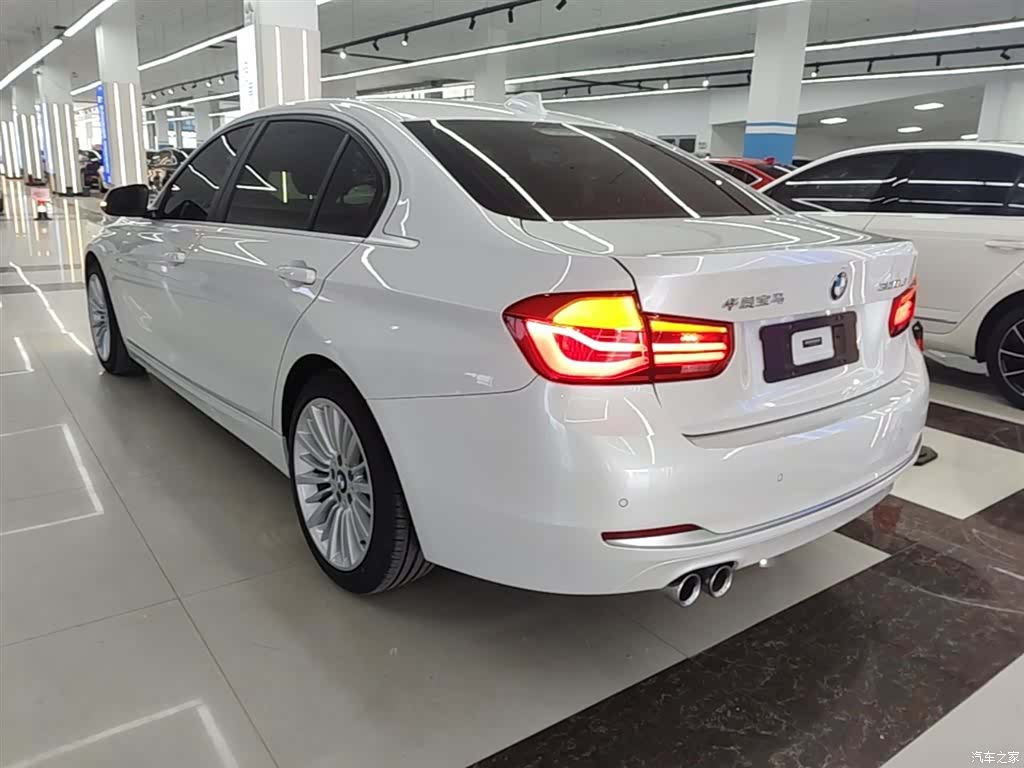BMW 3 Series, 2018 все фото