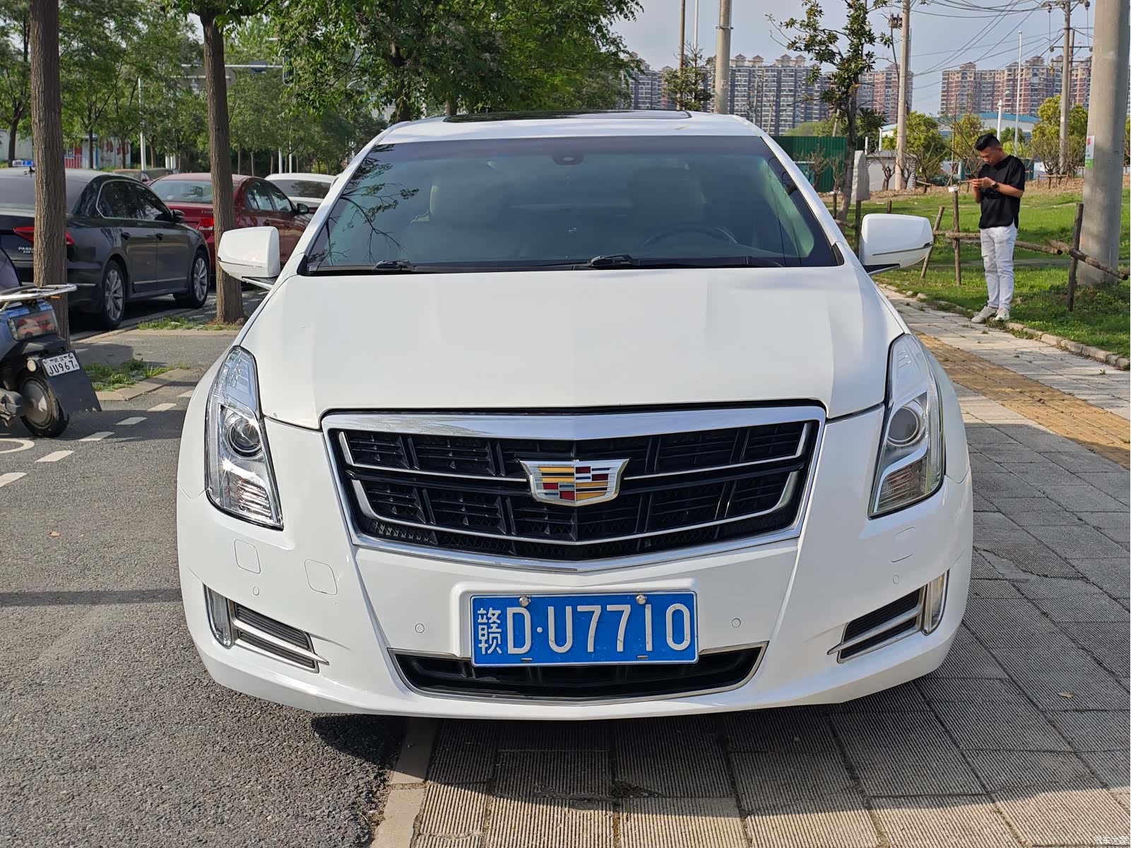 Cadillac XTS, 2016 2