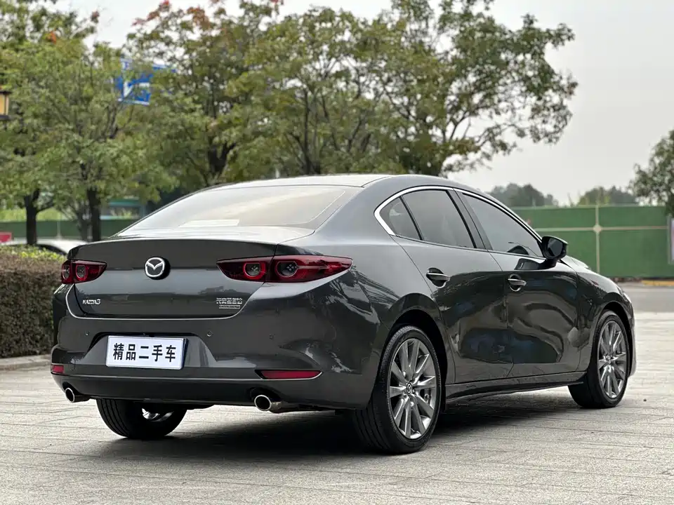 Mazda 3 Angkesaila