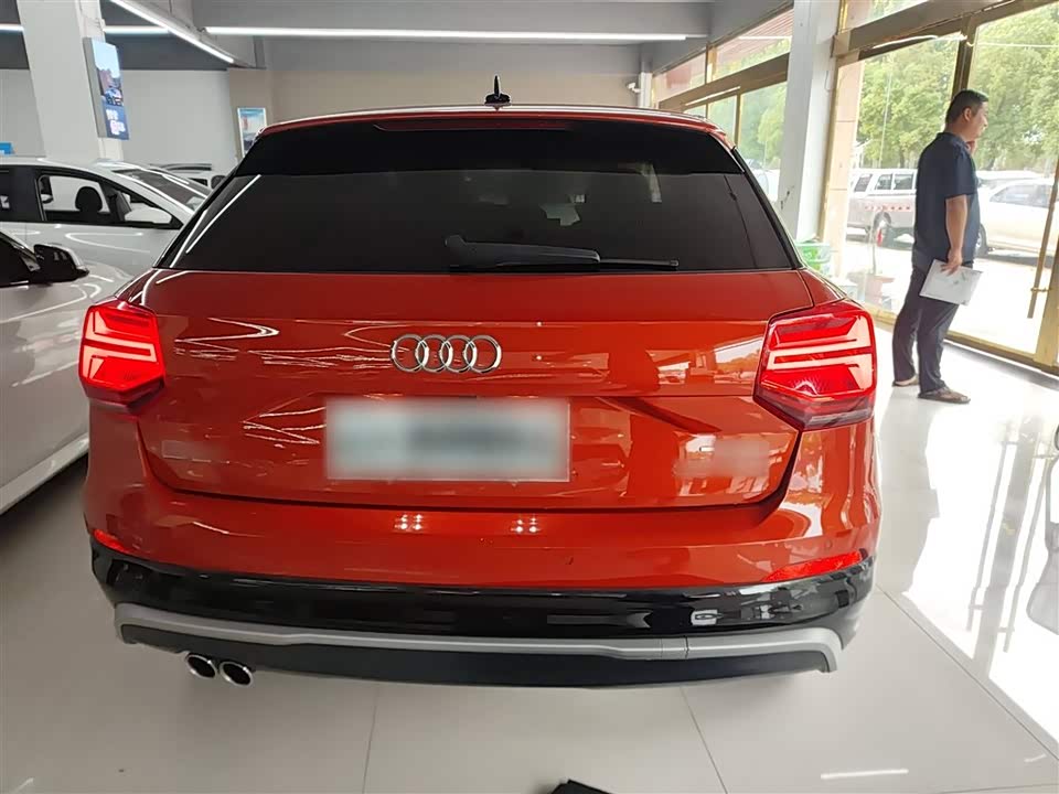 Audi Q2L Audi Q2L