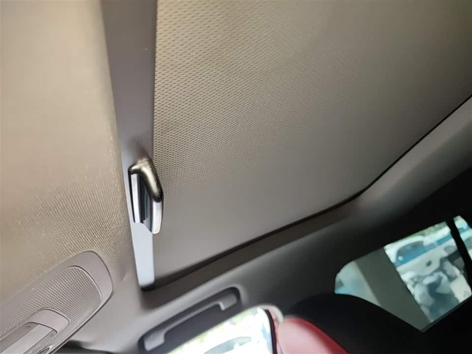 Audi Q2L Audi Q2L