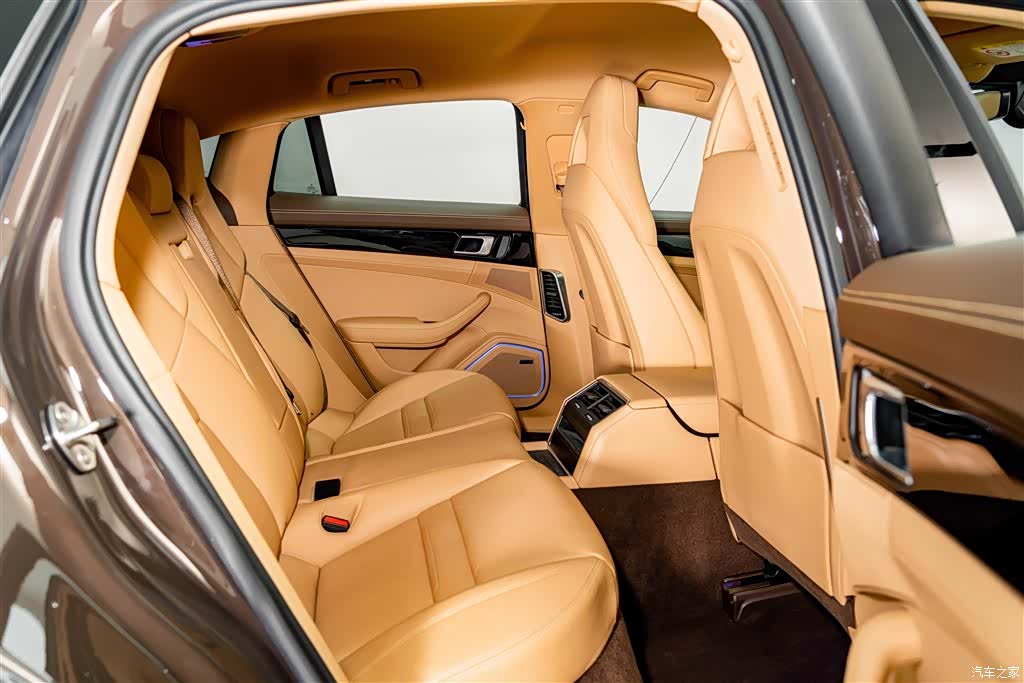 Porsche Panamera, 2022 21
