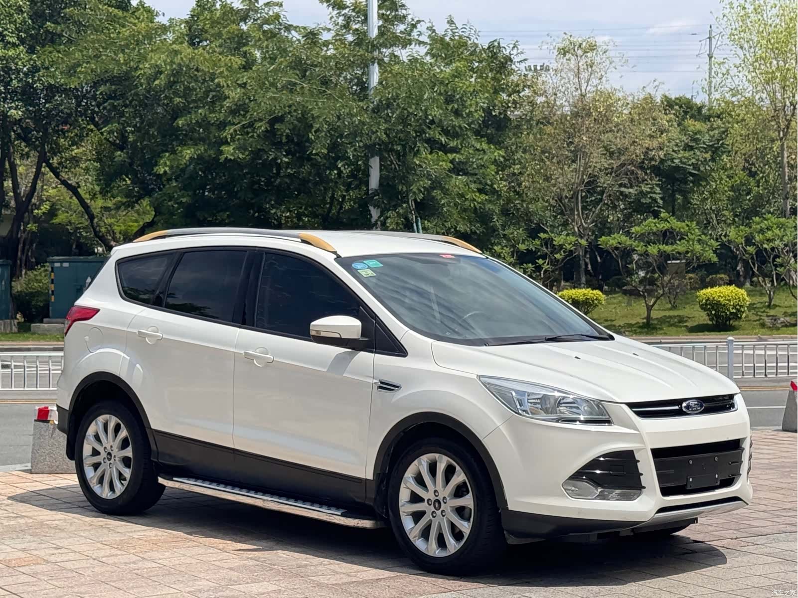 Ford Kuga, 2016 3