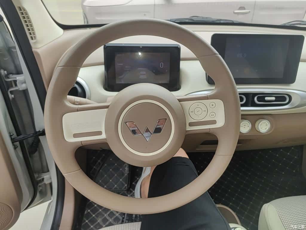 Wuling MINIEV, 2025 11