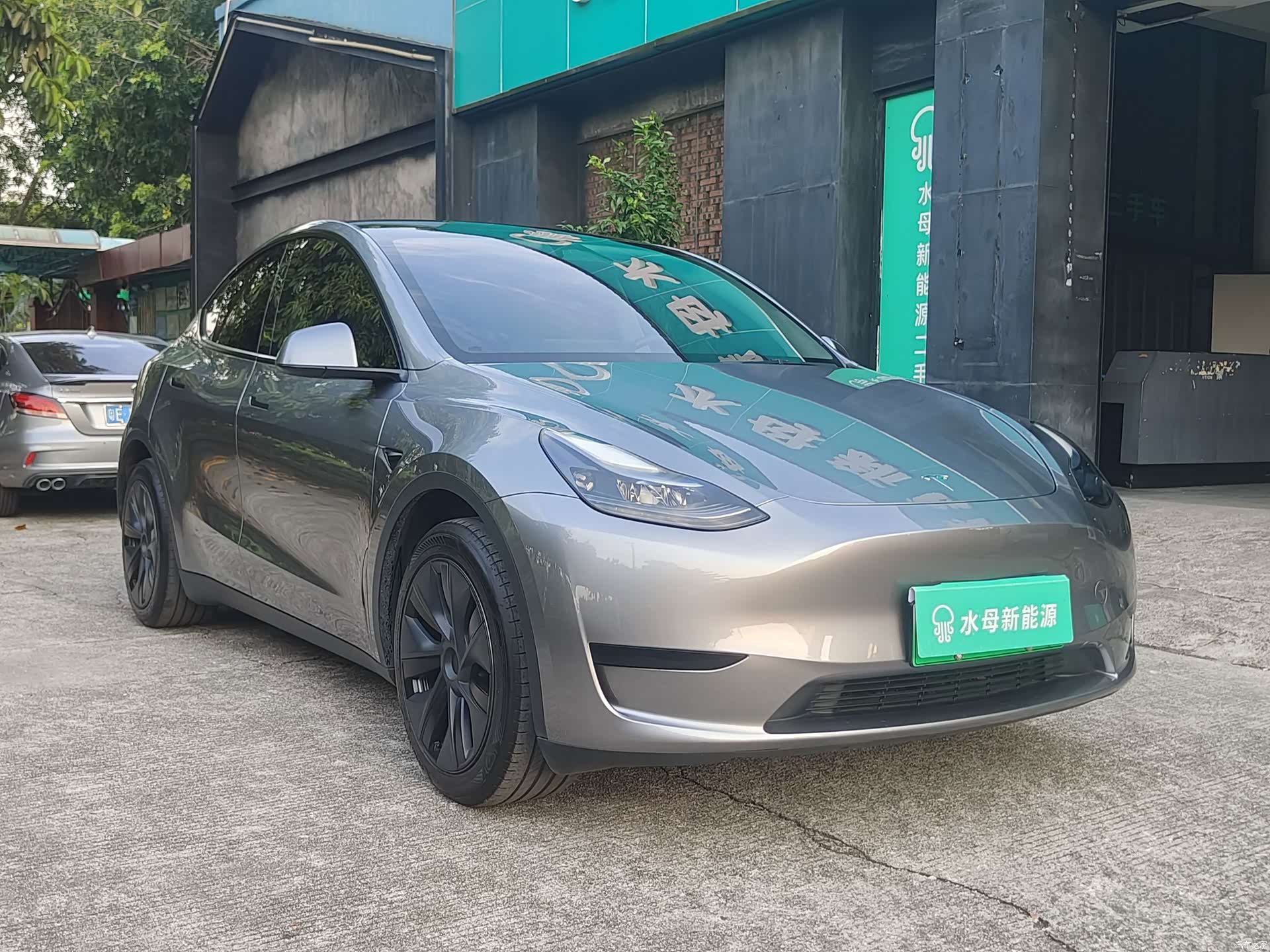 Tesla Model Y, 2024 3
