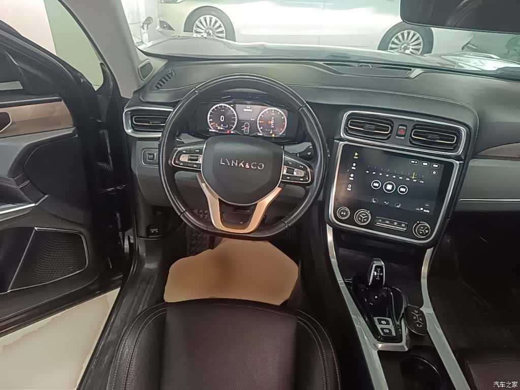 Lynk & Co 01, 2019 11