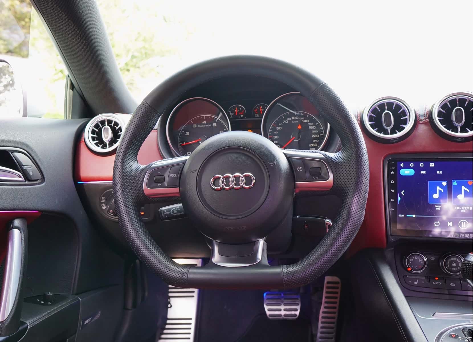 Audi TT, 2008 8