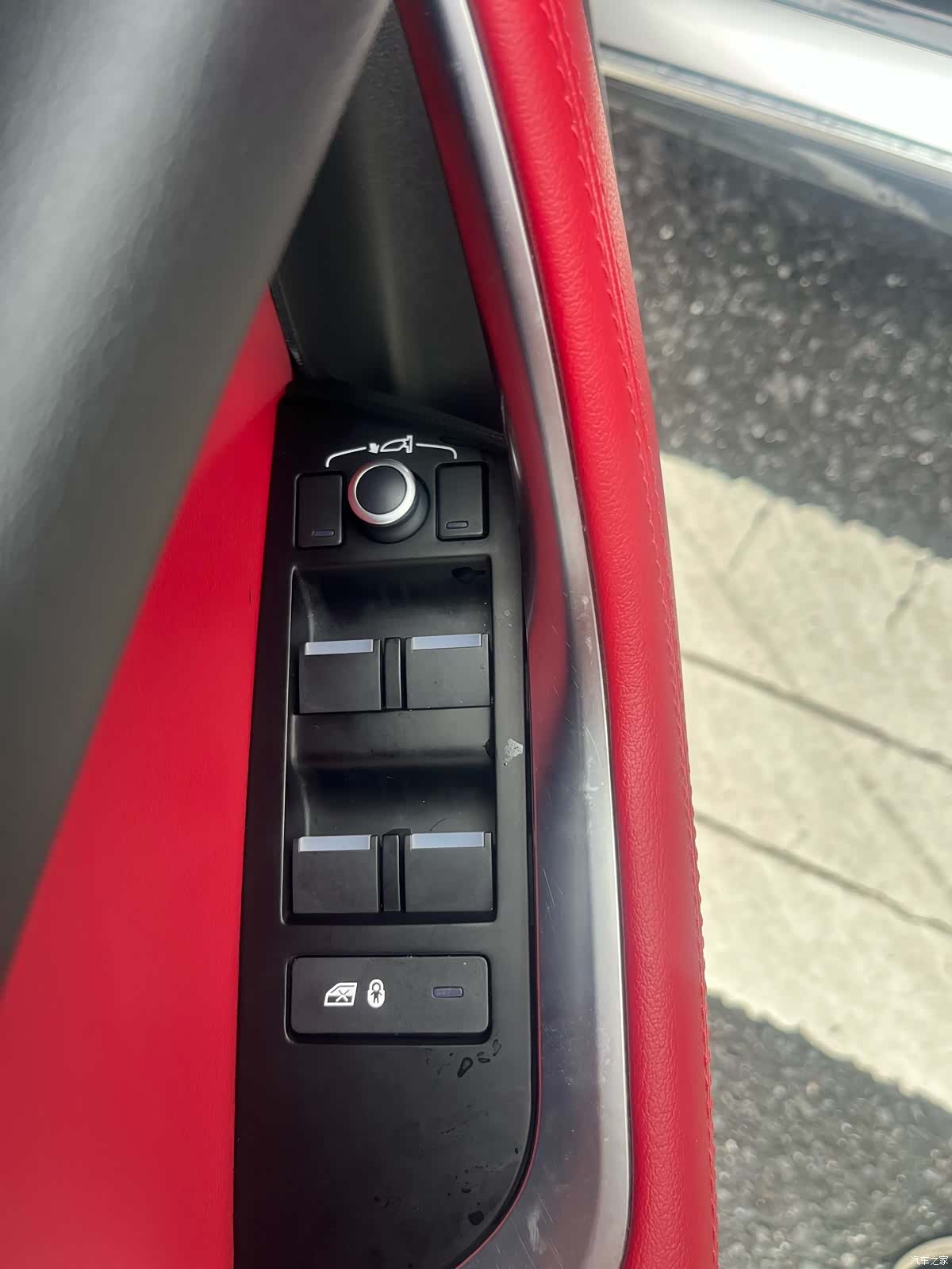 Land Rover XEL, 2023 18