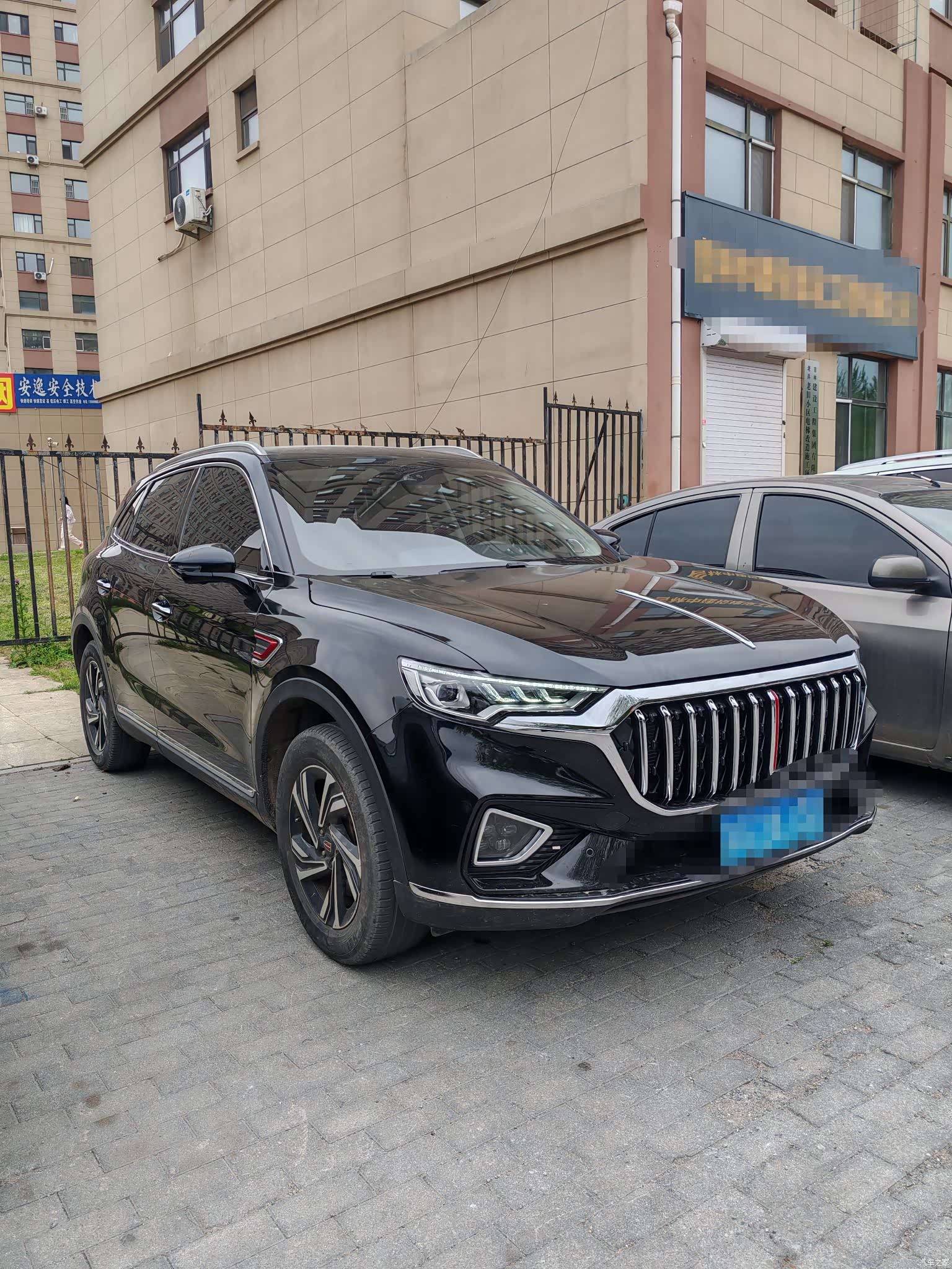 Hongqi HS5, 2022 2