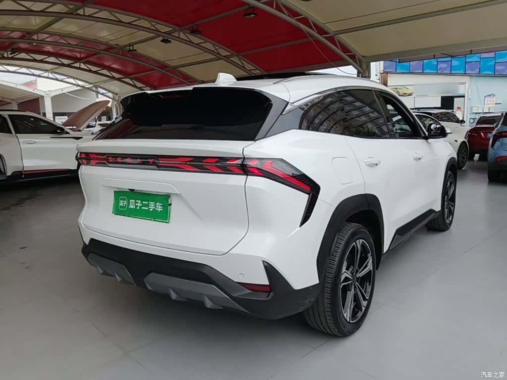Geely Galaxy L7, 2023 7