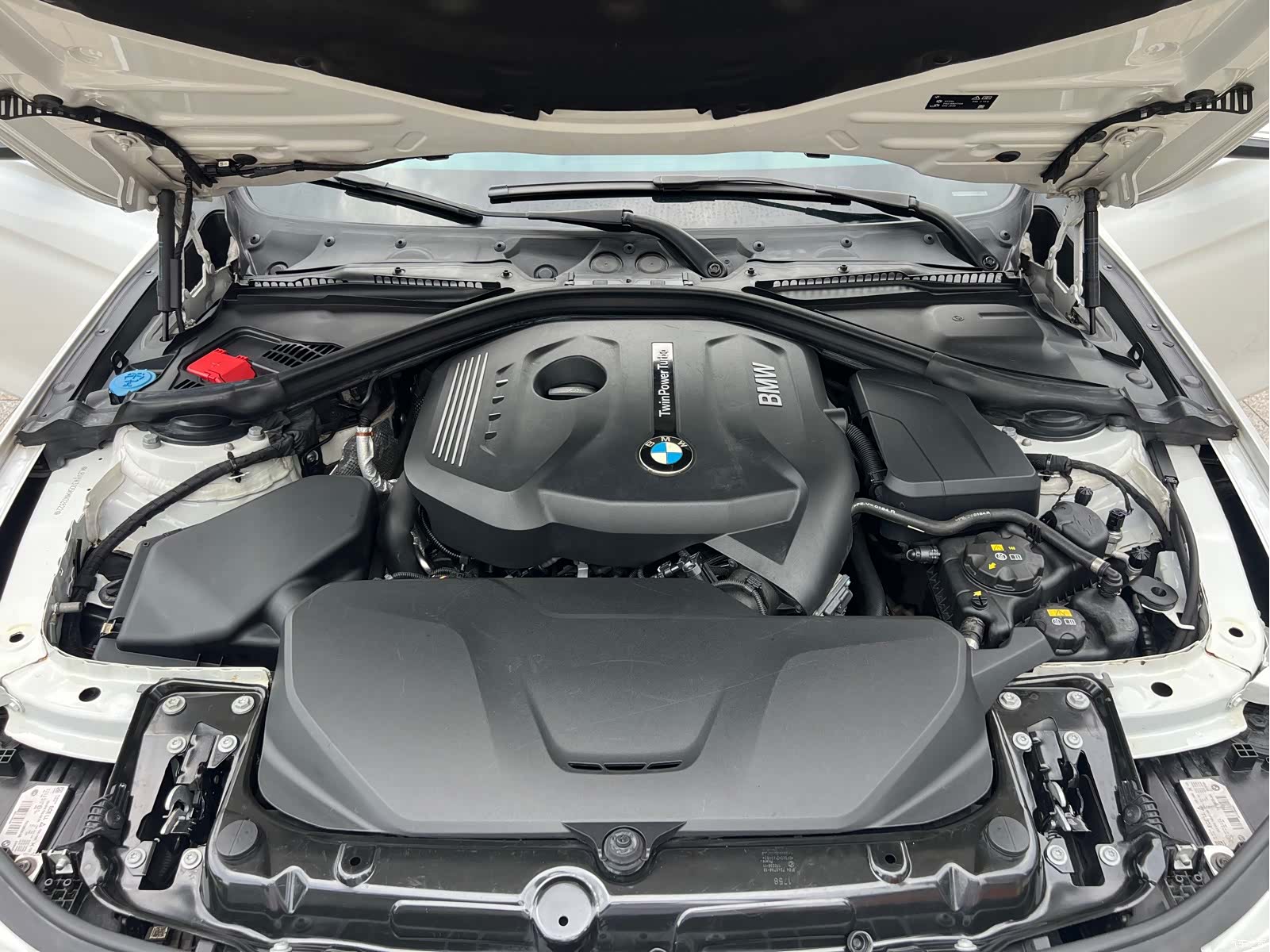 BMW 3 Series, 2019 11