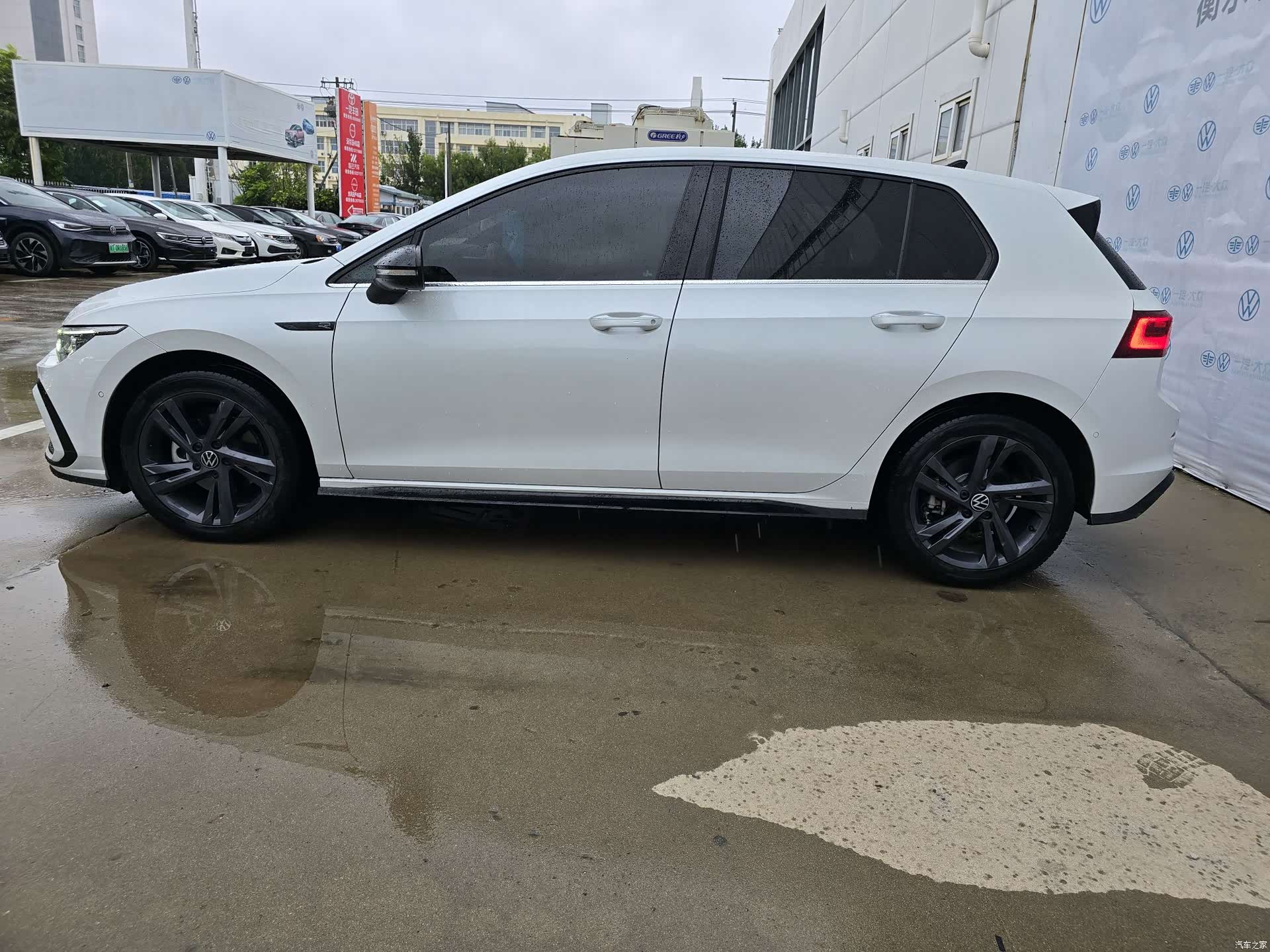 Volkswagen Golf, 2023 4