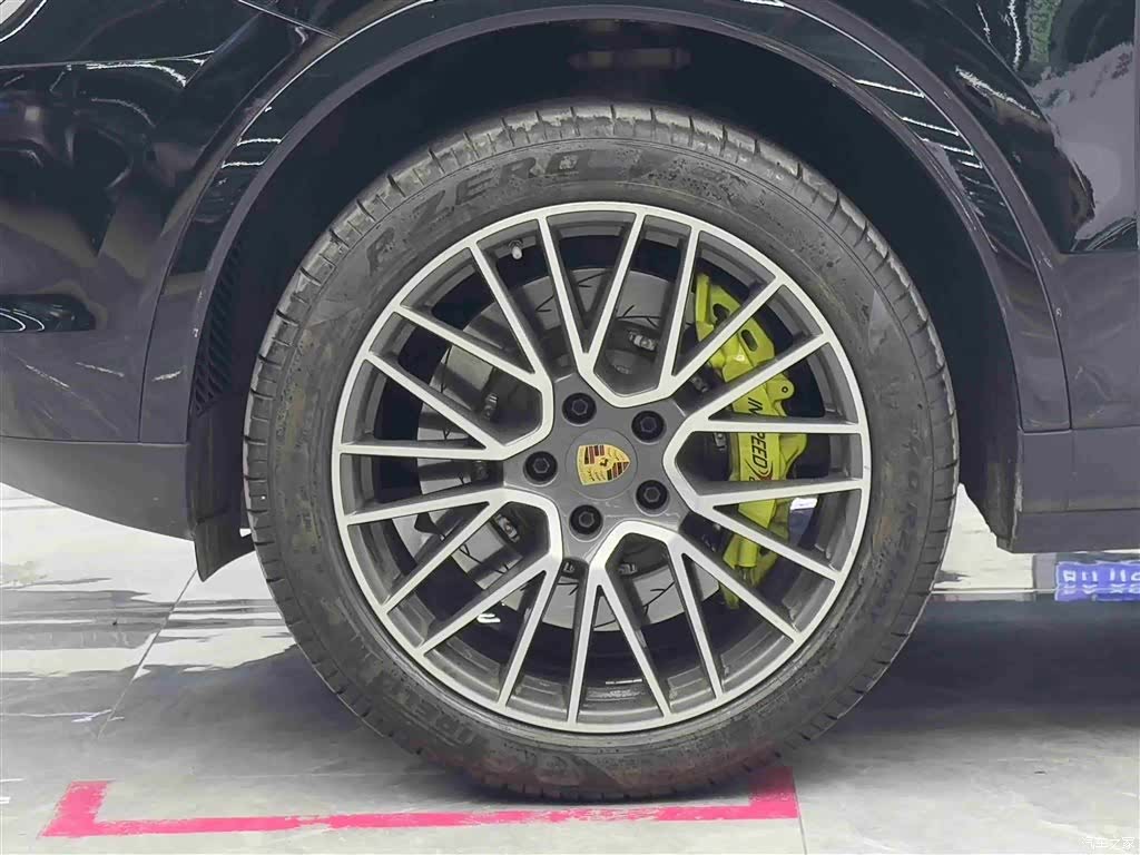 Porsche Cayenne, 2023 4