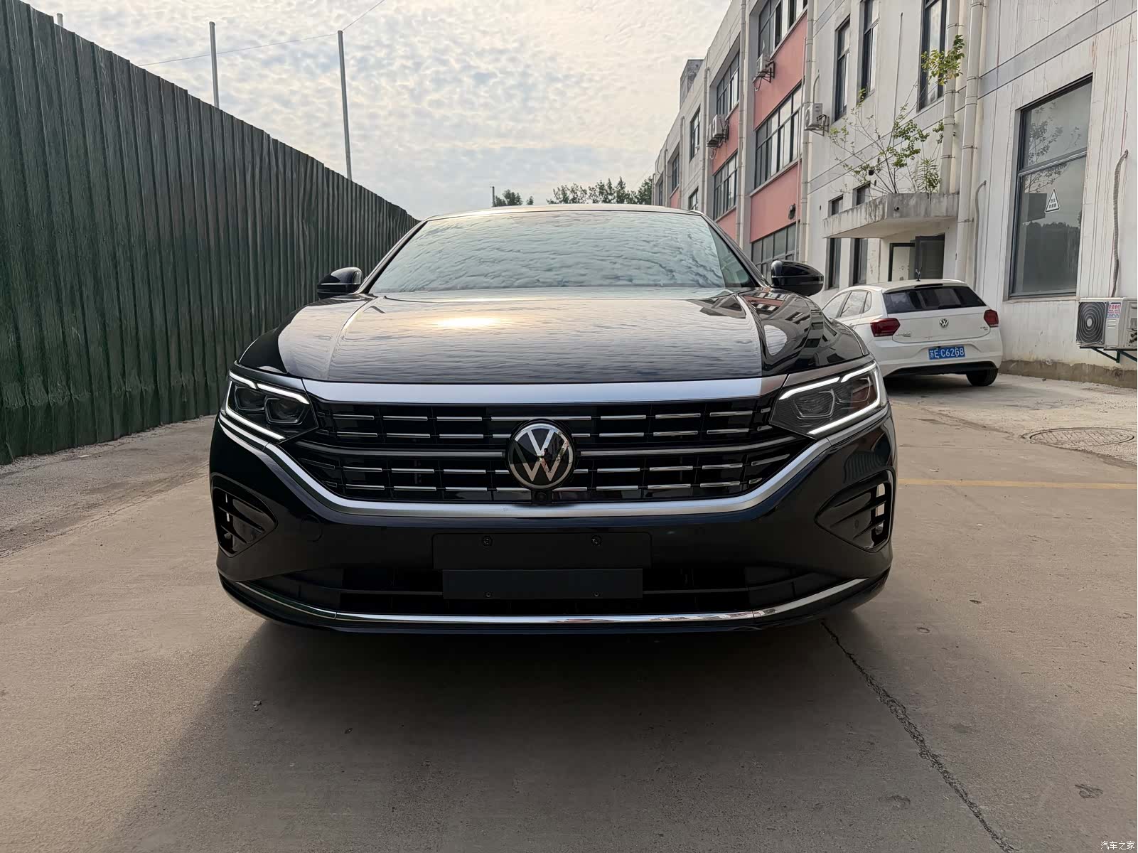 Volkswagen Passat, 2025 1