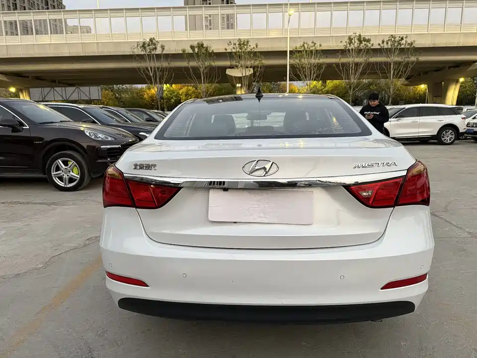 Hyundai Name picture