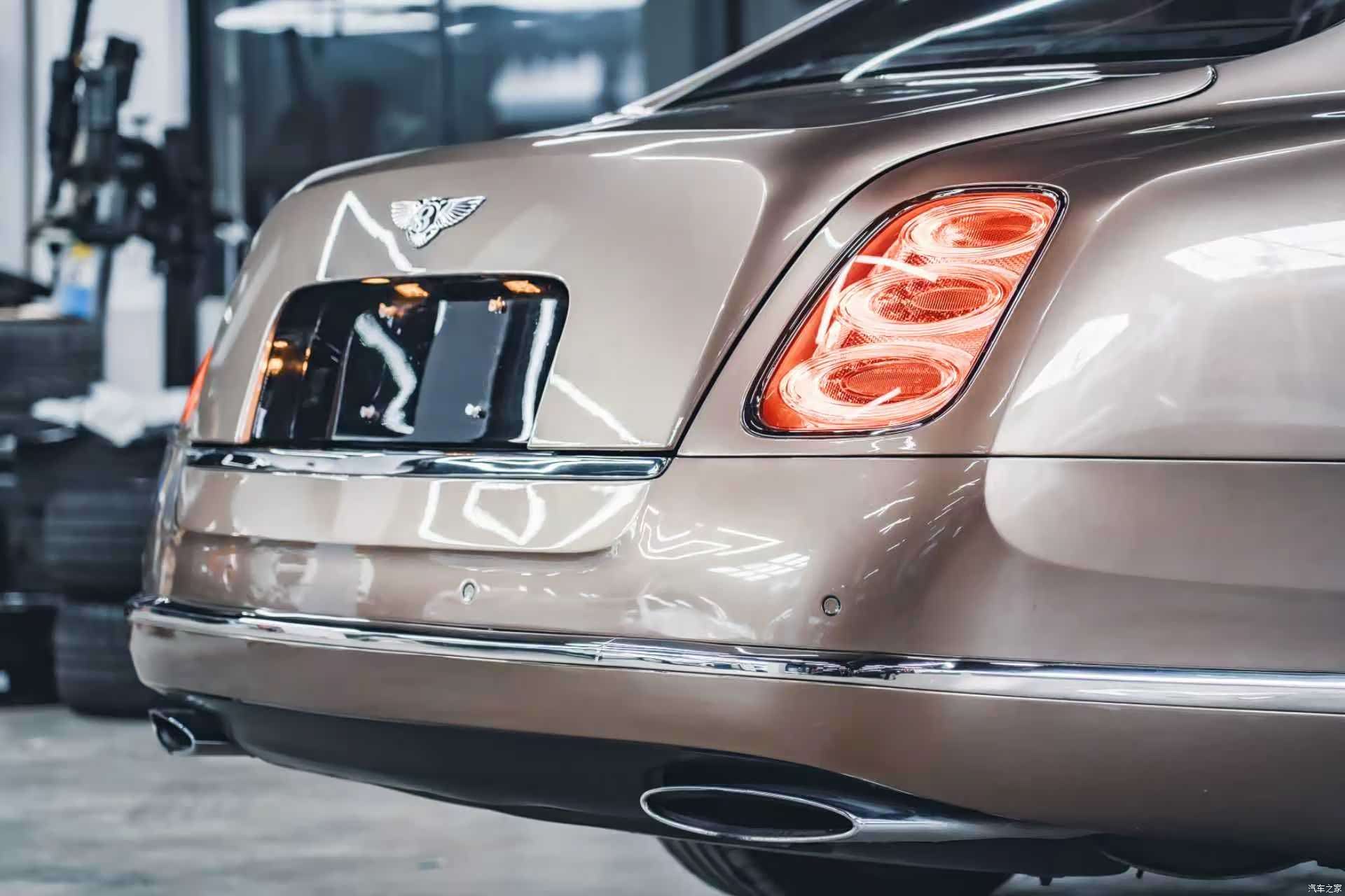 Bentley Mulsanne, 2012 10