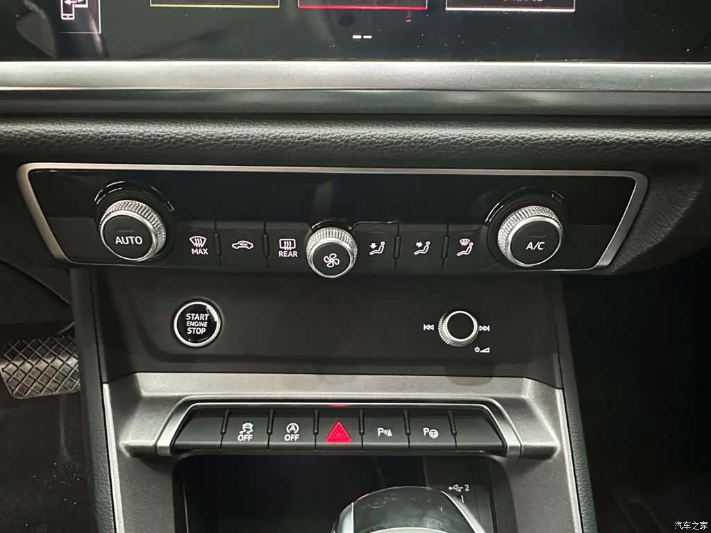 Audi Q3, 2021 19