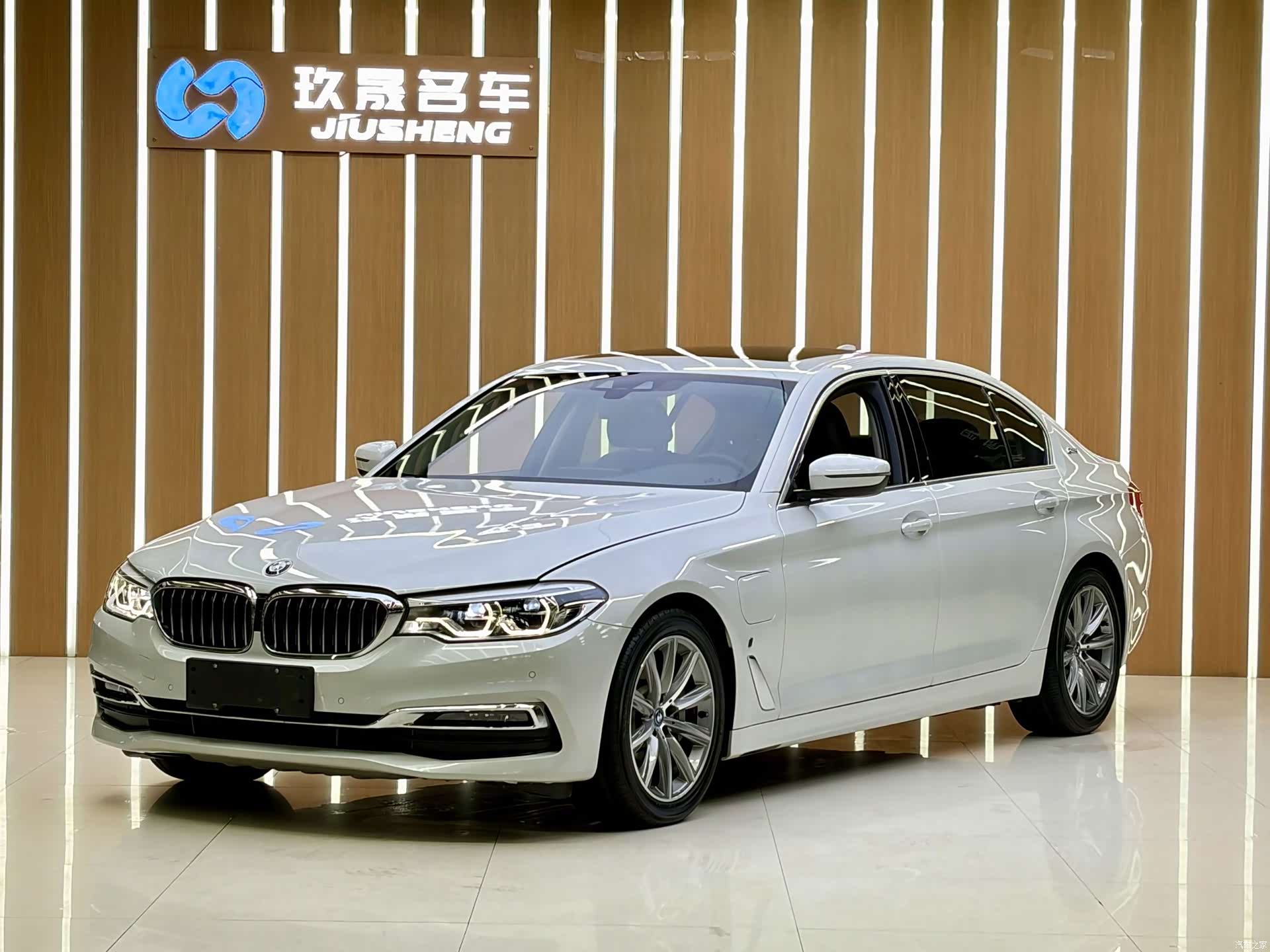 BMW 5 Series, 2018 1