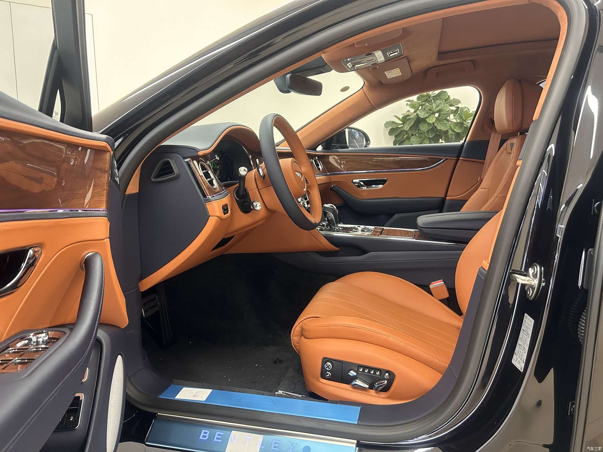 Bentley Flying Spur, 2026 3