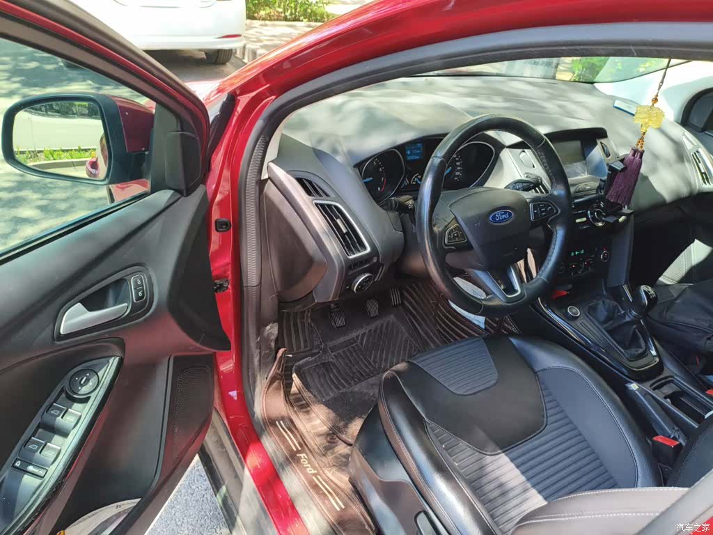 Ford Focus, 2016 13