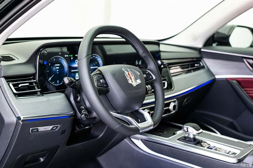 Hongqi HS5, 2025 8