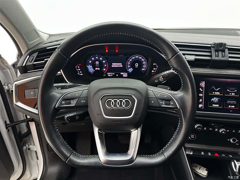 Audi Q3, 2021 16