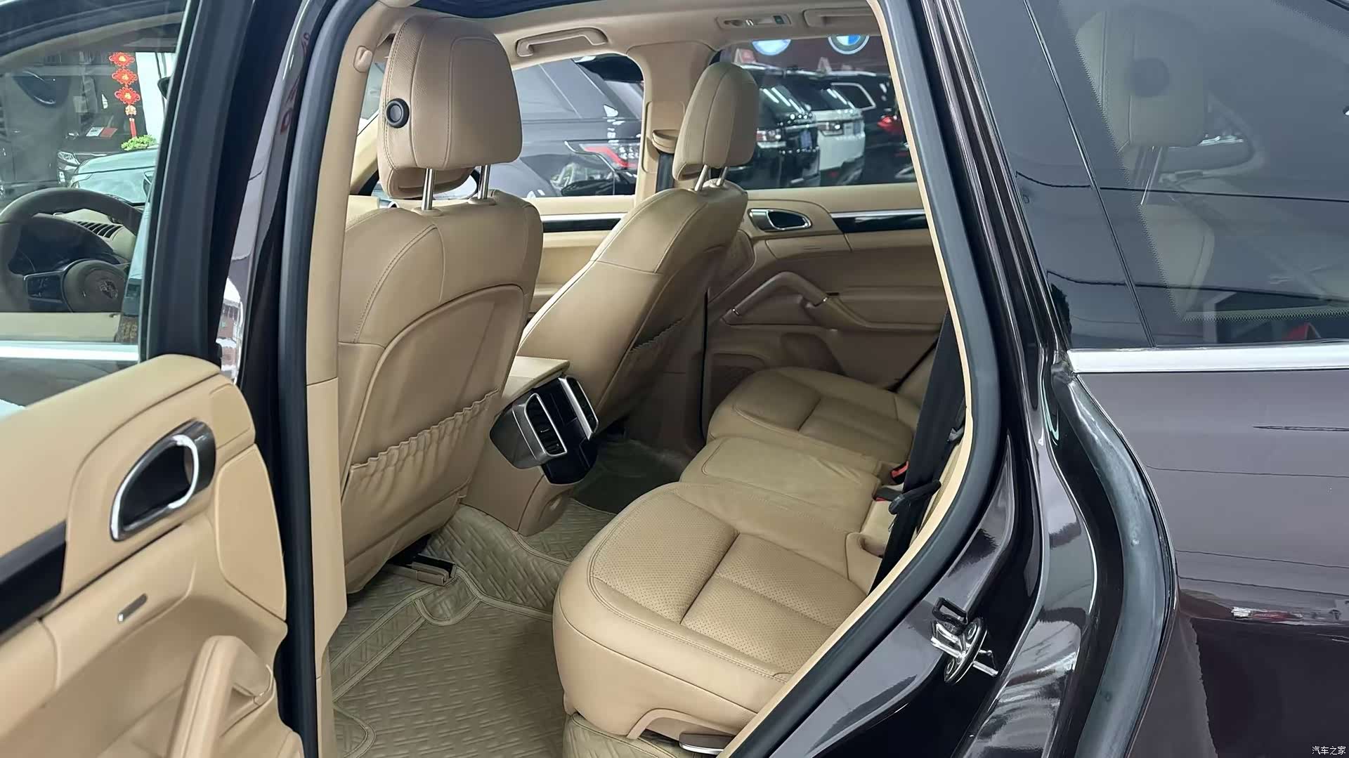 Porsche Cayenne, 2015 12