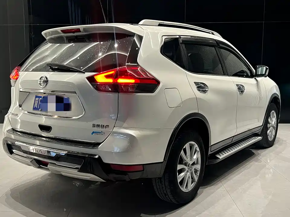 Nissan Qijun