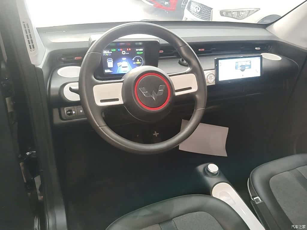 Wuling MINIEV, 2023 10