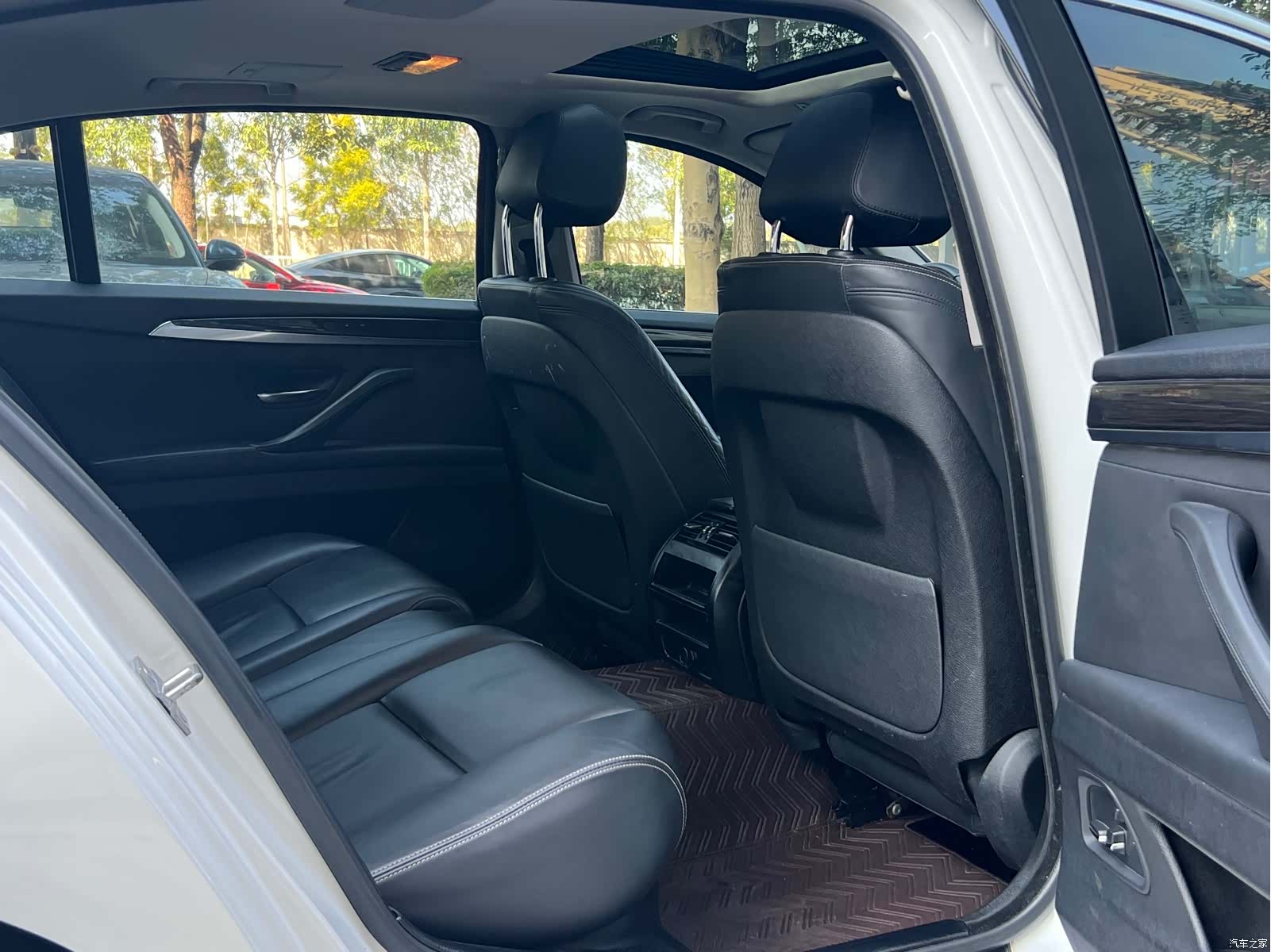 BMW 5 Series, 2014 12