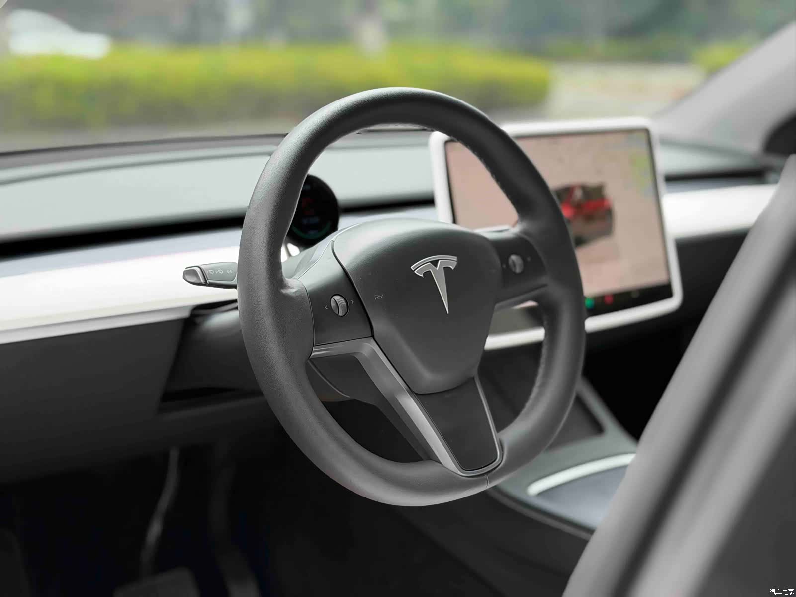 Tesla Model Y, 2023 9