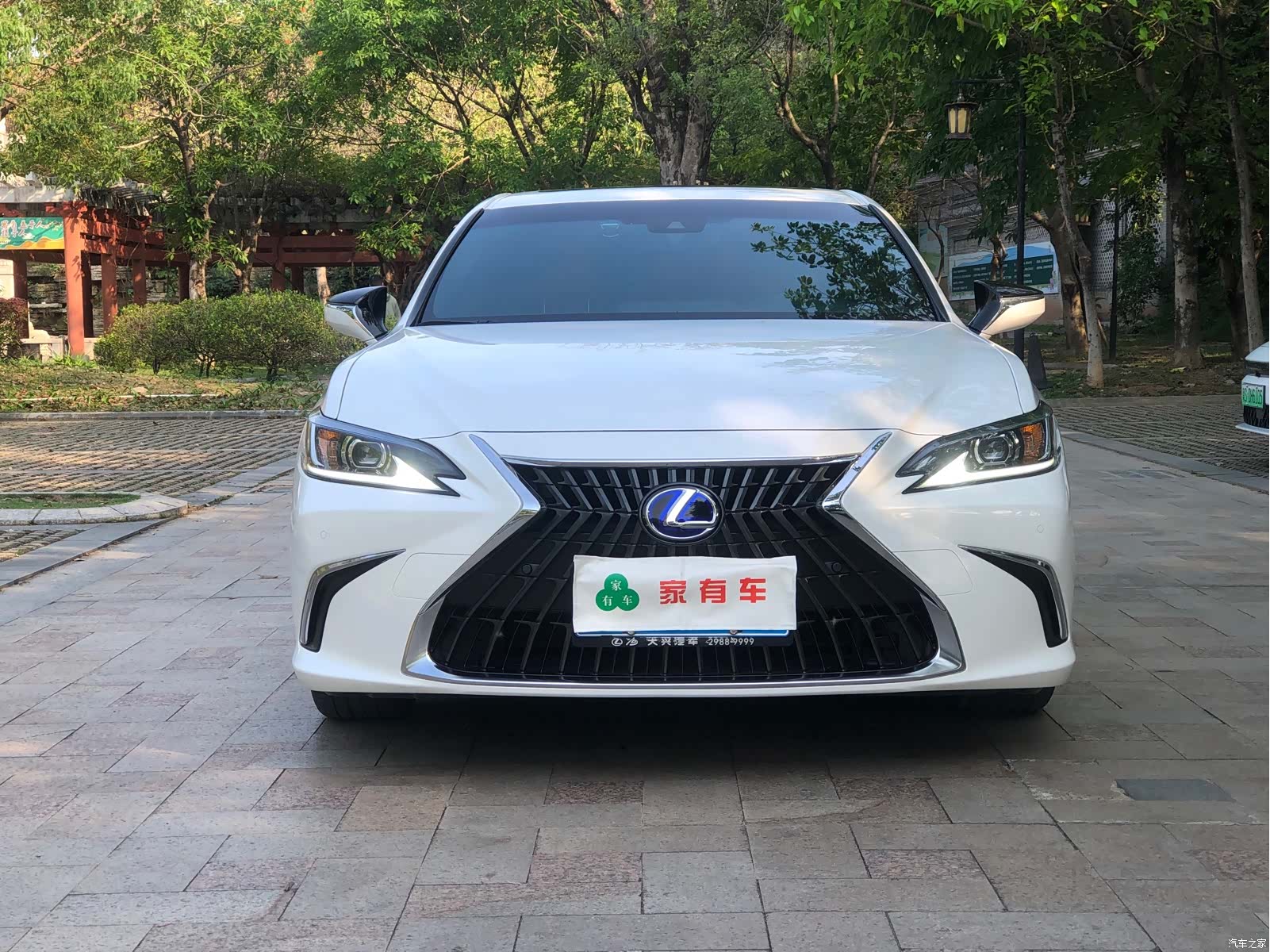 Lexus ES, 2022 2