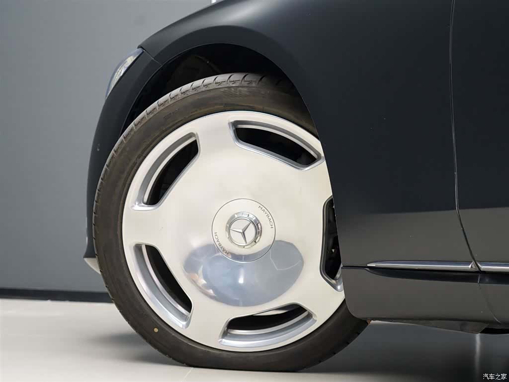 Maybach S-Class, 2023 7