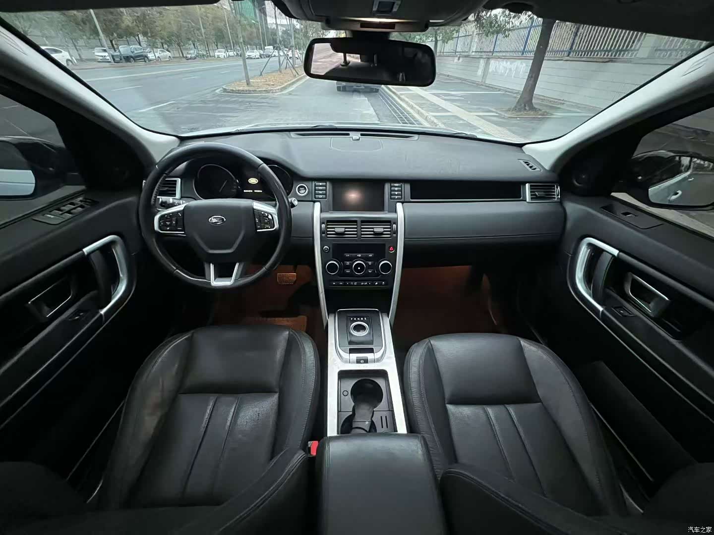 Land Rover Discovery, 2017 все фото